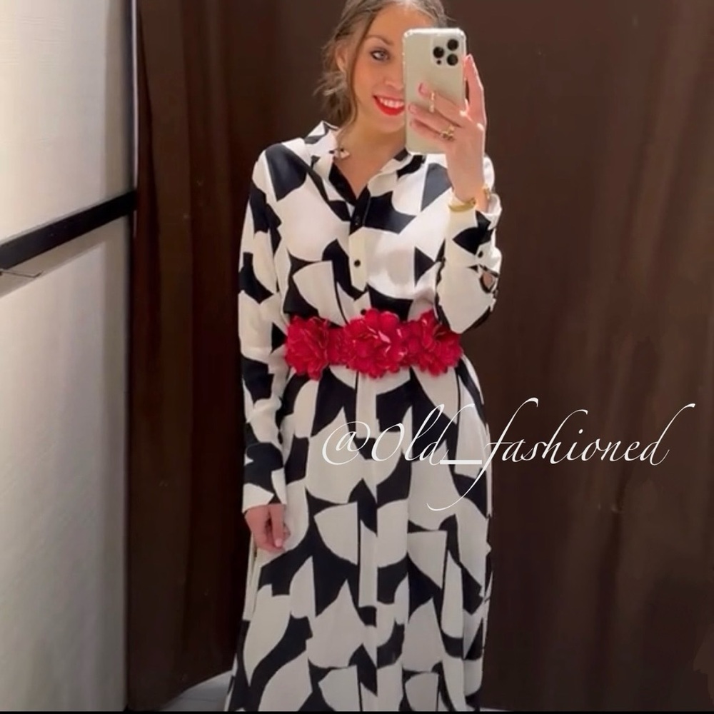 ZARA Bloggers Fav Flower Belt